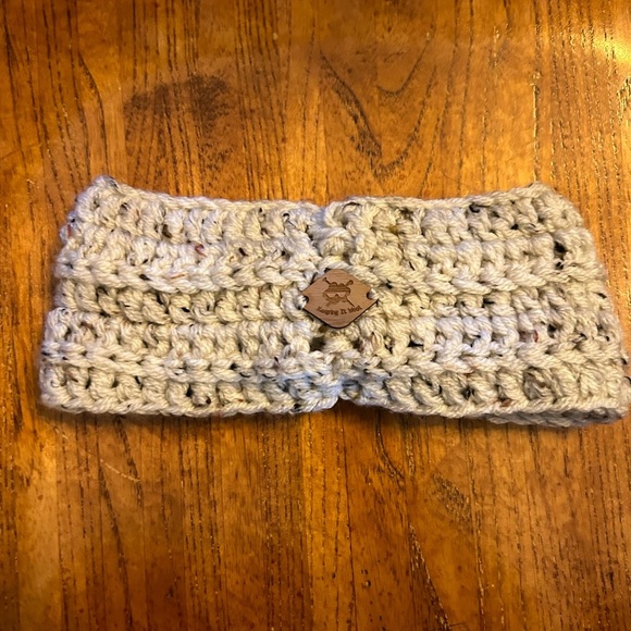 Keeping It Wool Knitted Winter Headband - Picture 5 of 5